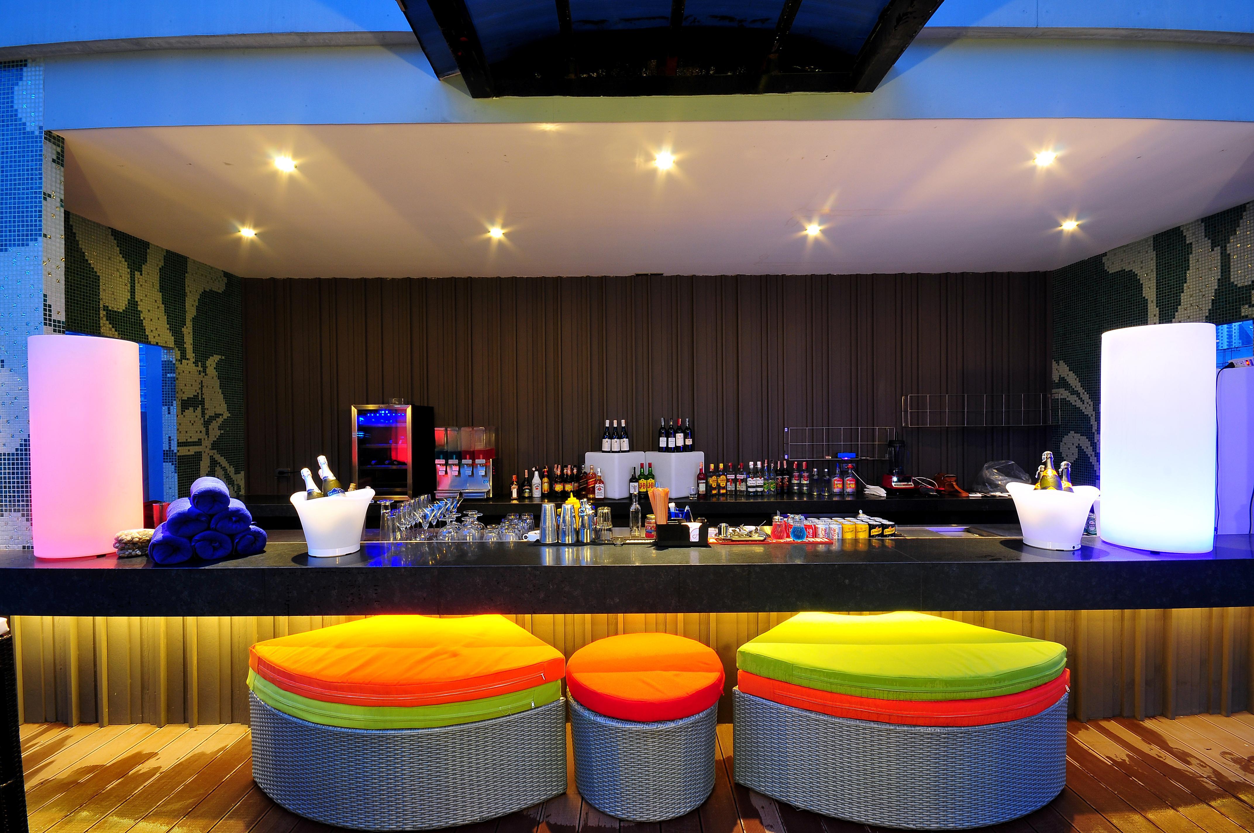 Citrus Sukhumvit 13 Nana By Compass Hospitality - Newly Renovated होटल Bangkok