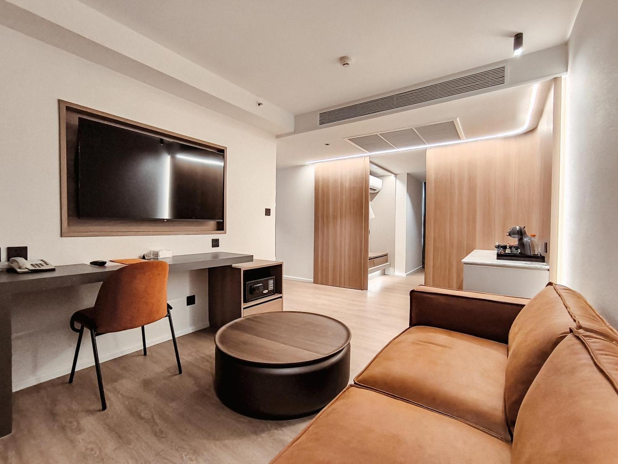 Citrus Sukhumvit 13 Nana By Compass Hospitality - Newly Renovated Hotel Bangkok