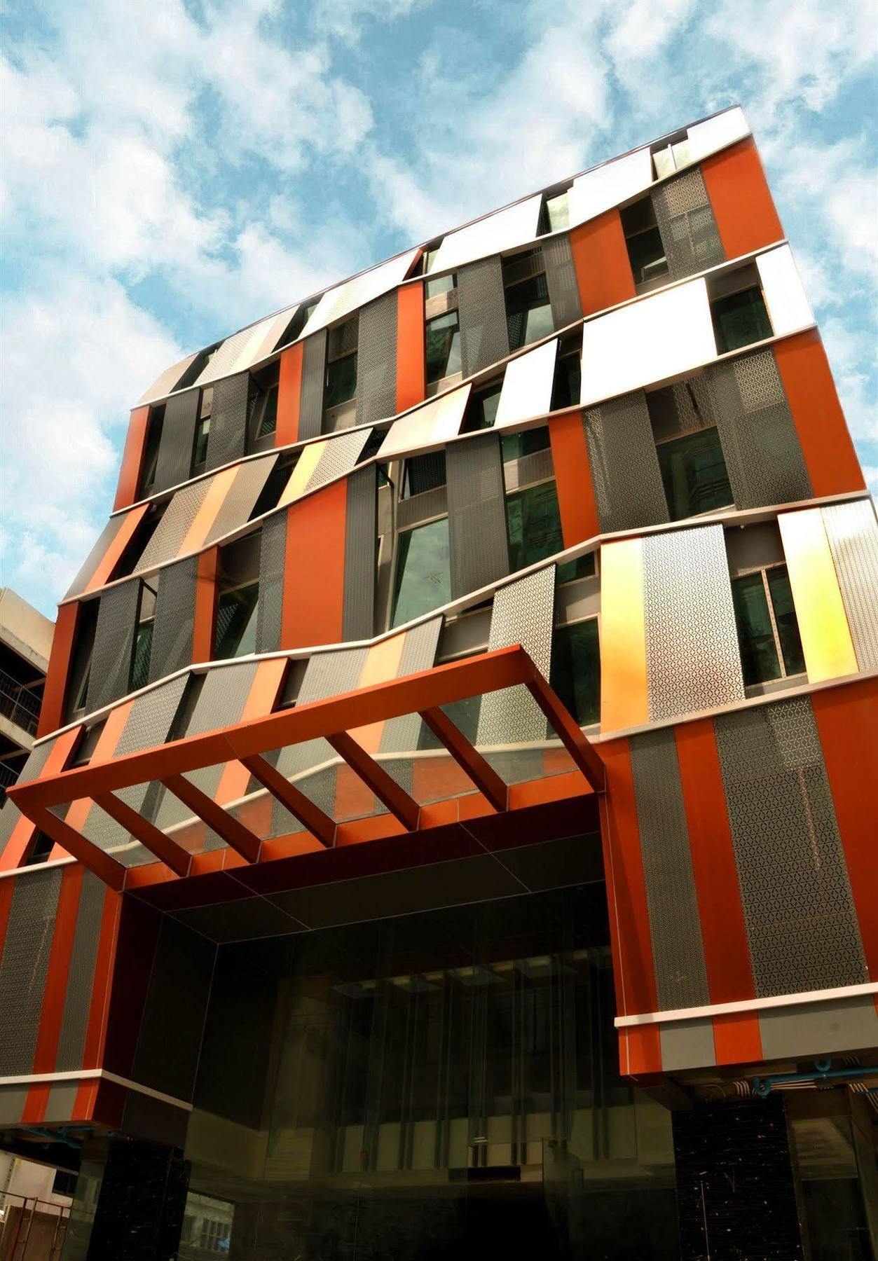 Citrus Sukhumvit 13 Nana By Compass Hospitality - Newly Renovated 4* Bangkok