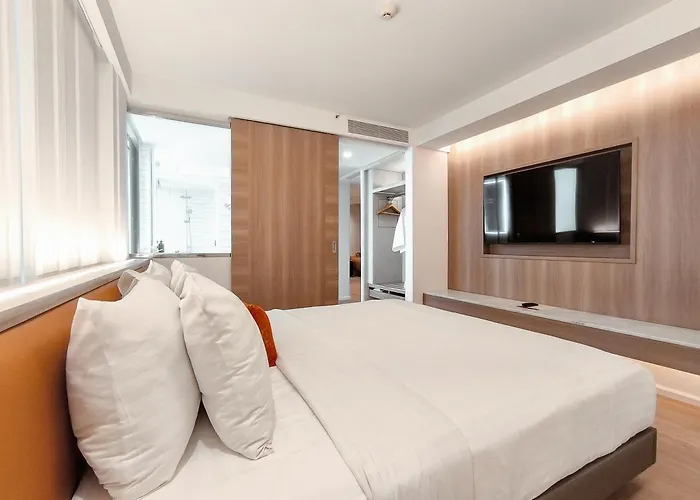 Citrus Sukhumvit 13 Nana Bangkok By Compass Hospitality - Newly Renovated